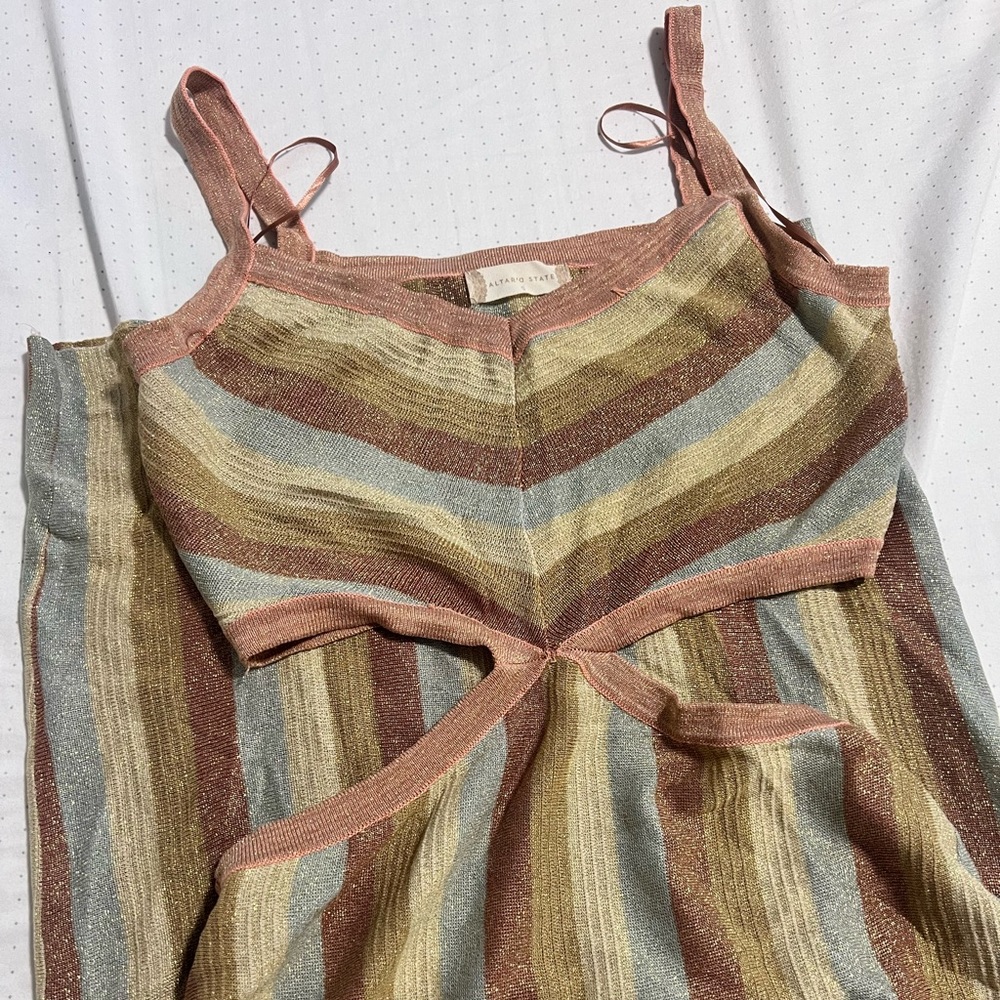 Used once, in perfect condition. Perfect for summer